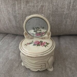 Floral Vintage Jewelry Box with Mirror with patina
